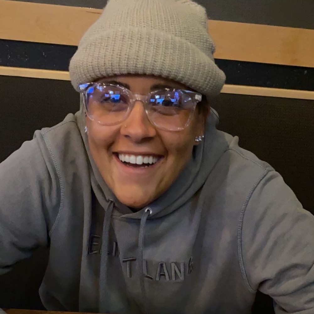 Meet your Posher, Helen